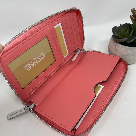 Michael Kors JST Large MF Flat Phone Wallet - Picture 6 of 8